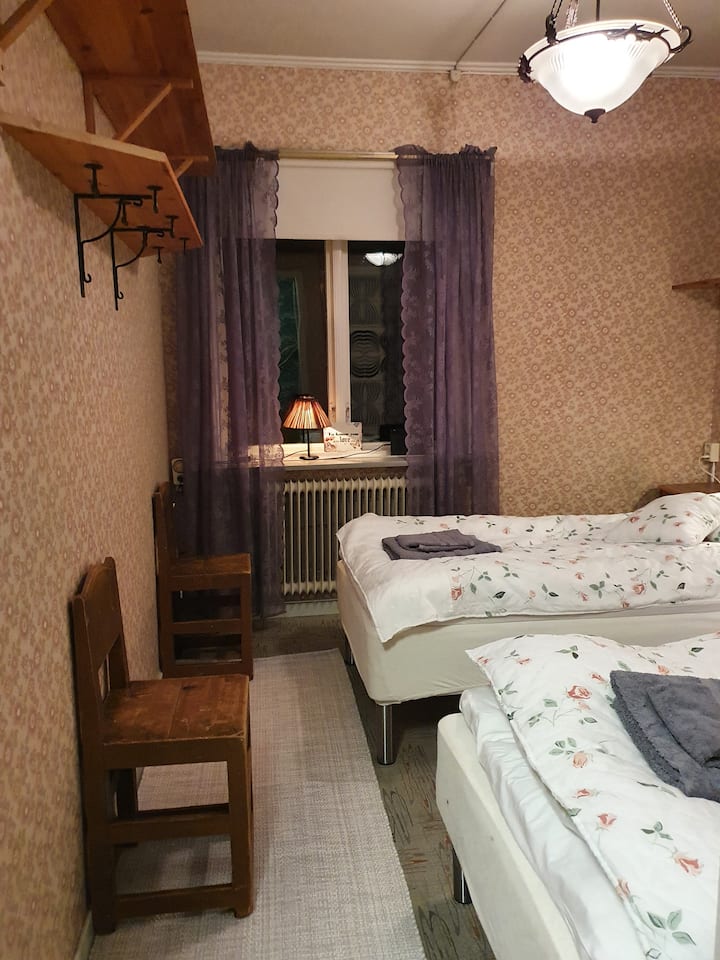 Dormitorio visto desde el pasillo.