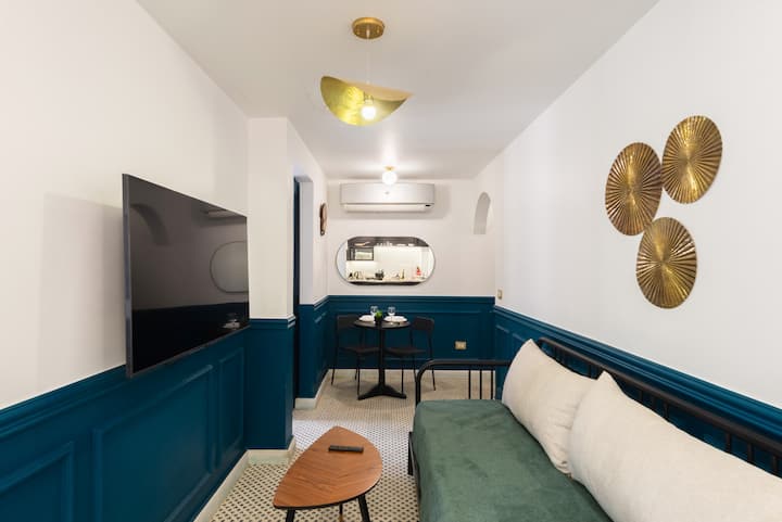 The Neat Nostalgic 2 Bdr Apt Cairo's Downtown - Le Caire