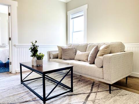 Lovely 3BR Modern Home in Central Vermont