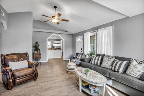 Comfy cozy 3 bdrm close to all the action!