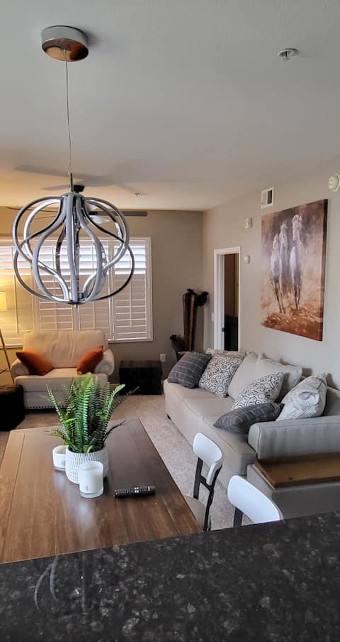Popular Airbnb listing: Arizona Springs Relax & Unwind 3 Pools to Enjoy! in Deer Valley