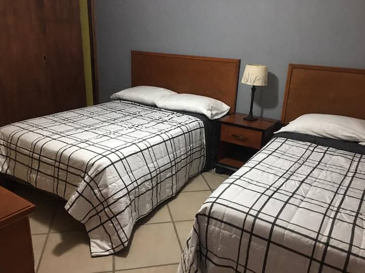 საძინებელი 1