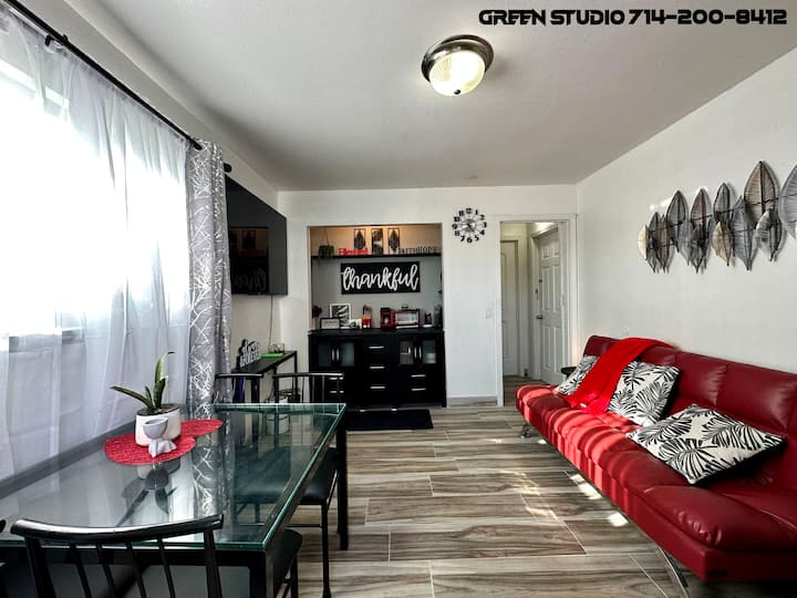 Artwave Studio2 rooms 3 beds in Little Saigon Houses for Rent in