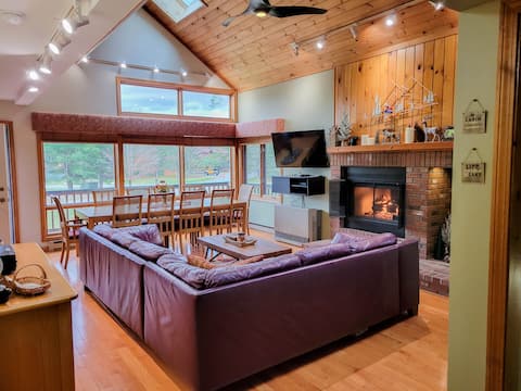 White Mountain Retreat/4 Bdrm/Breathtaking Views