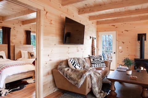 Modern Mountain Chalet! Hike, Swim & Treasure Hunt