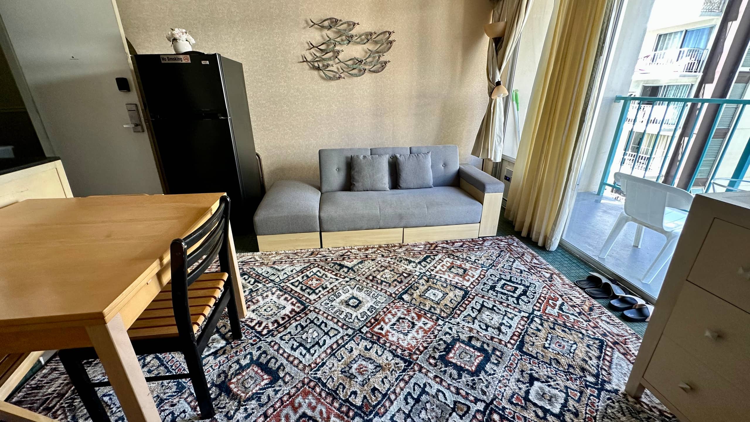 Condo in Honolulu · ★4.89 · Studio · 3 beds · 1 private bath - Image 1
