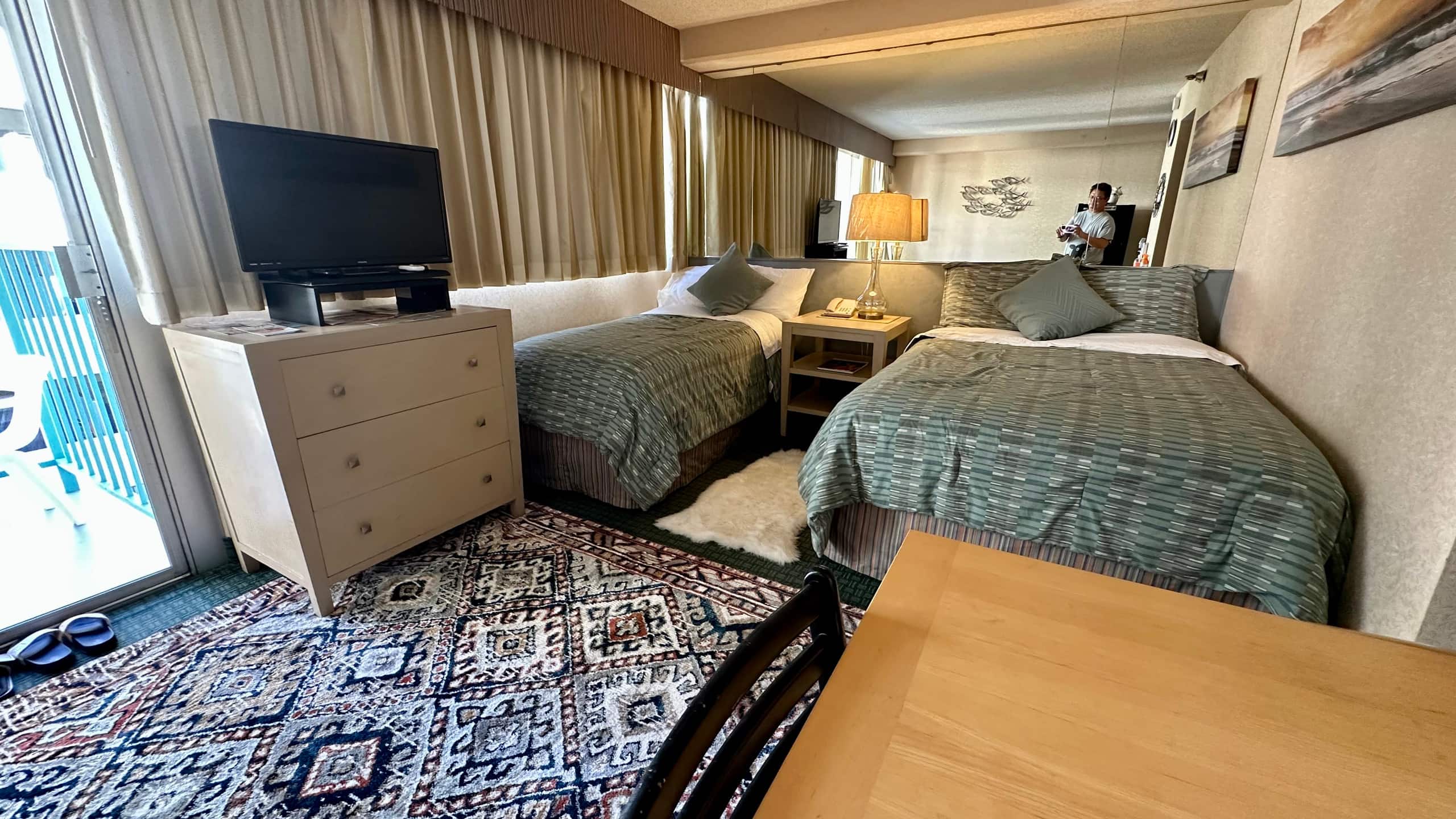 Condo in Honolulu · ★4.89 · Studio · 3 beds · 1 private bath - Image 17
