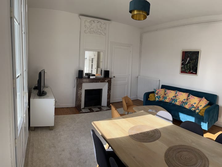 Villa Lorge, 4/5 Personnes, Centre Historique - Bretteville-sur-Odon