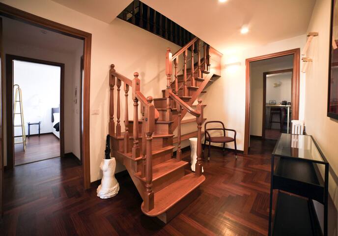 Appartamento finemente arredato in pieno centro gallery image 3