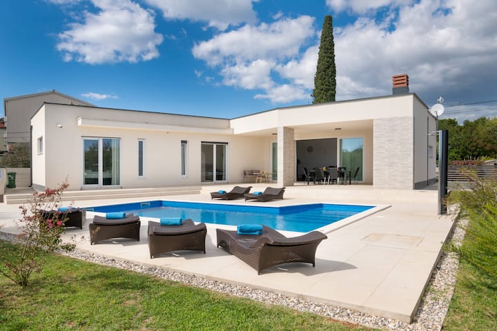 Villa Sandi - Pula