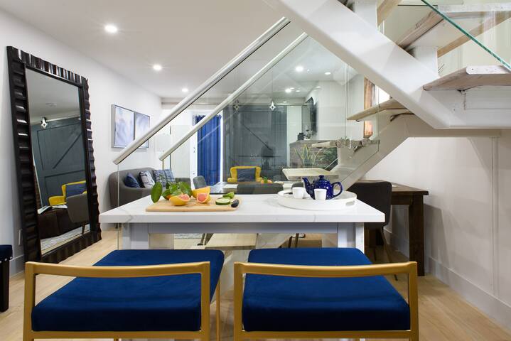 75-5D NEW Quality 3BR Duplex W&D Elevator gallery image 2