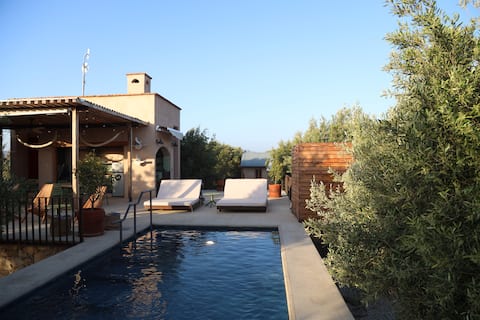 Luxury Romantic Escape in Wine Country