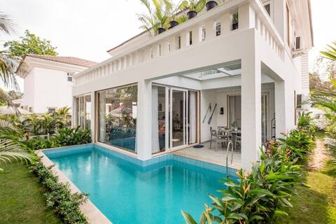 Flores: 3BHK Pvt Pool- Nr Ozran Beach w/Caretaker