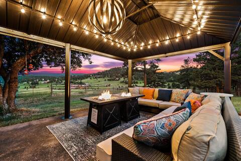 Mtn ranch, views, 20 acres, hot tub, sauna, 7 bath