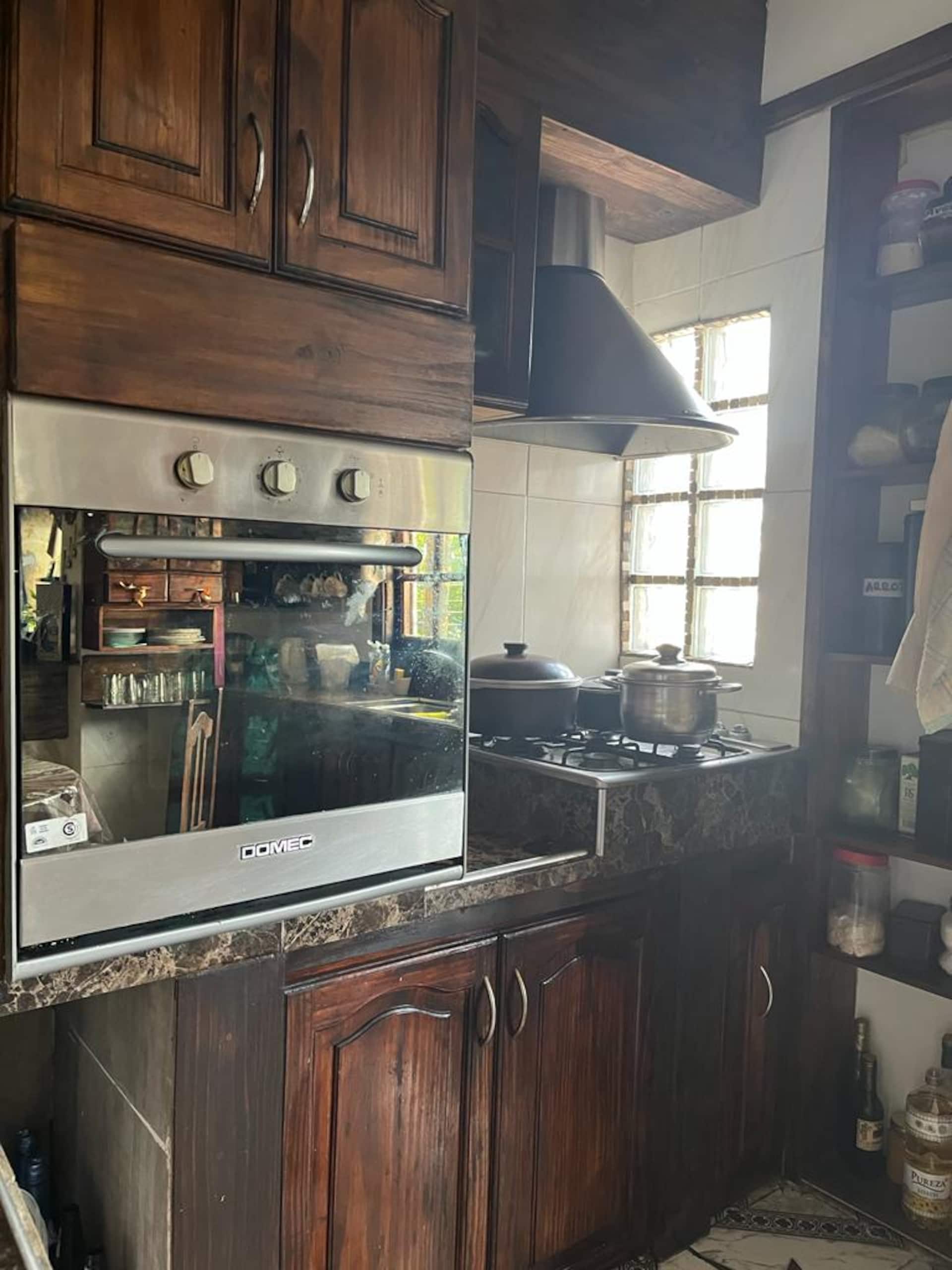 Private room in a house with patio in Tres de Febrero