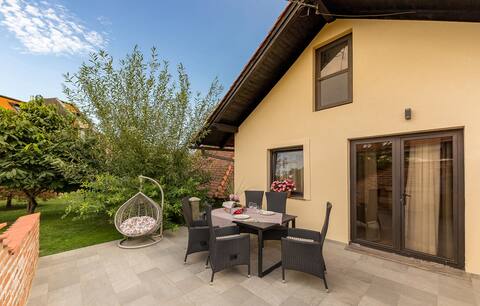 Apartment Rozika is in a quiet location in the center of Ptuj