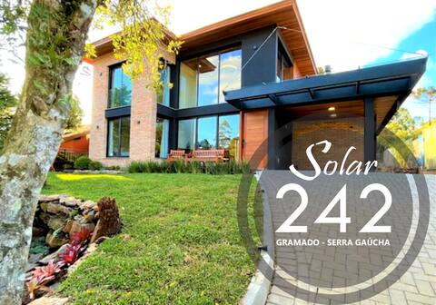 Solar 242, style and comfort in the Center of Gramado!