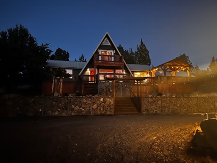 Sunset Sauna Retreat Houses for Rent in Bend, Oregon, United States