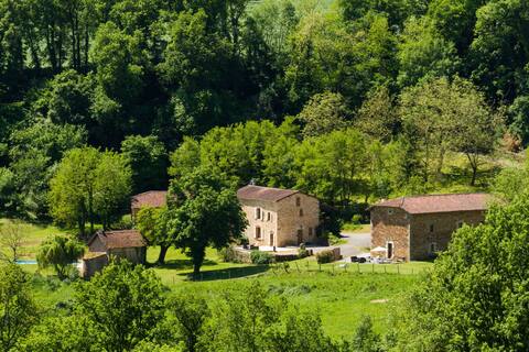 Renovated barn, 6 people