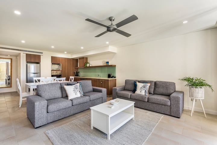 Paradise Bound: A Rooftop Resort Retreat - Palm Cove
