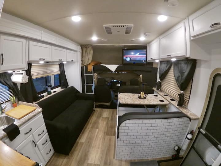 Cozy Cottage On Wheels, Near Downtown Nashville - Hendersonville, TN