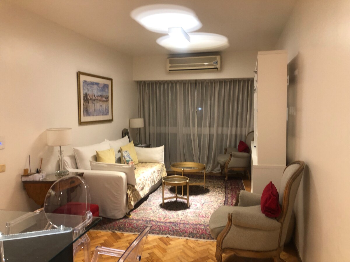 Departamento de 3 ambientes con cochera en Recoleta