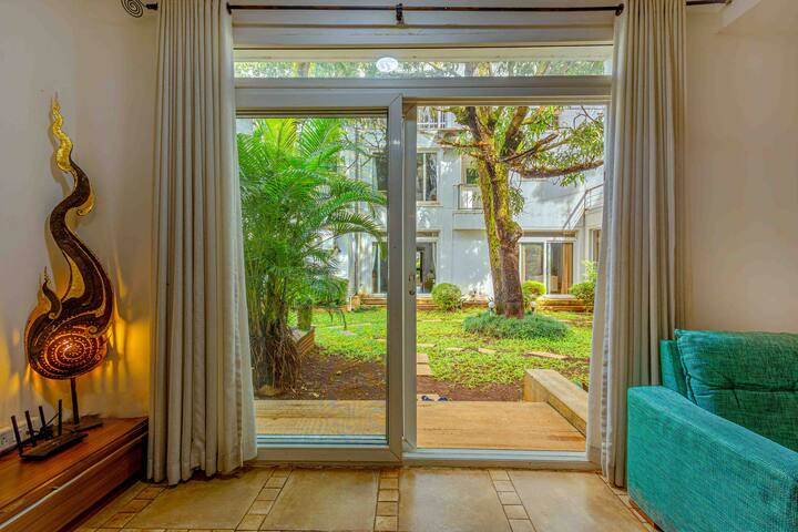 Living room to shared Pool area