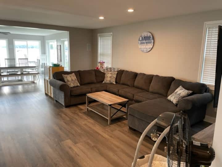 Vacation Home With Heated/cooled Game Garage! - Lima, NY