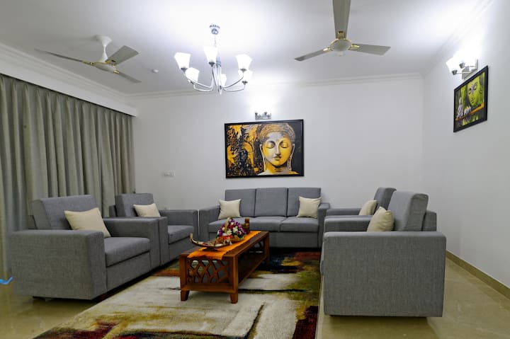 Living room image 1