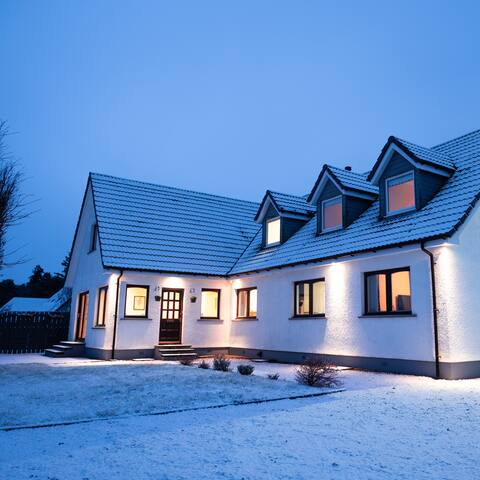 Modern 5-bedroom villa with Ben Nevis views