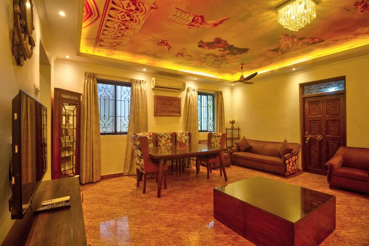Living room image 10