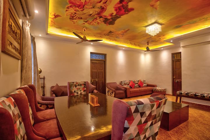 Living room image 7