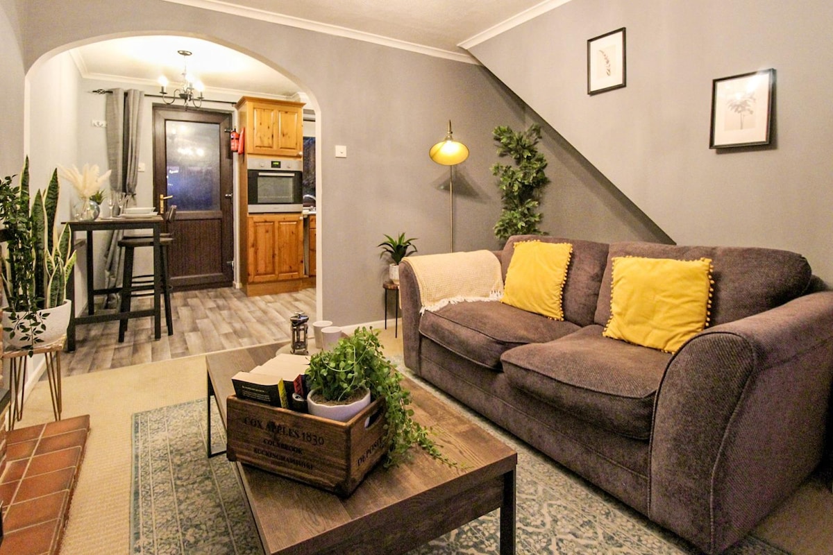 Annonce Airbnb populaire: Comfortable 1 Bedroom House with Free Parking à Gedling