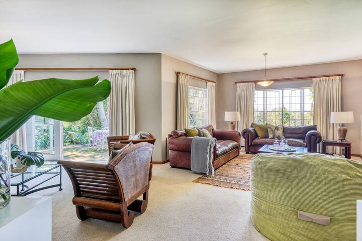 Constantia Winelands Homestead gallery image 2