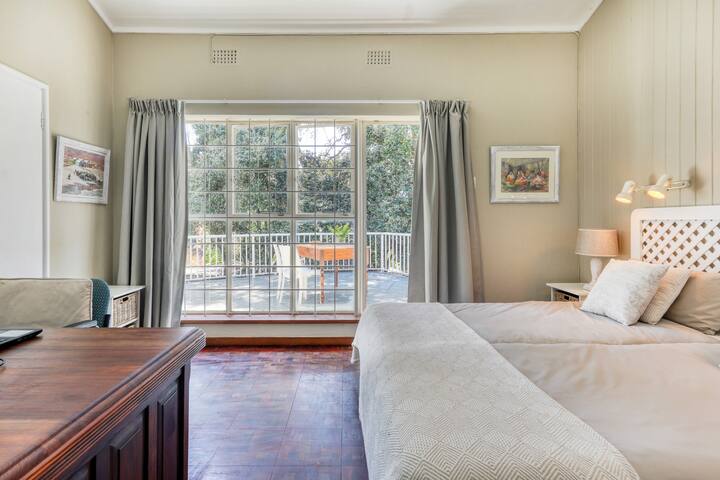 غرفة النوم 3 مفتوحة للتراس 