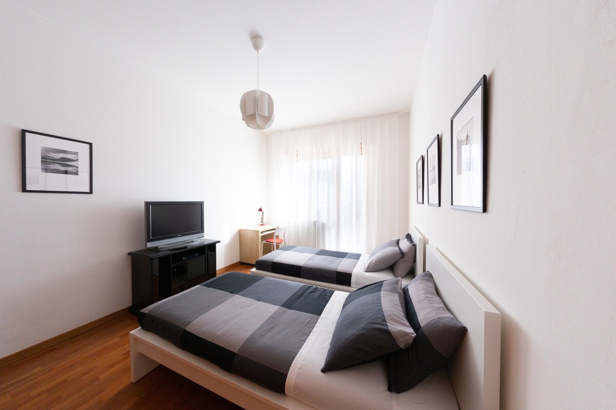 Dhomë me krevat tek