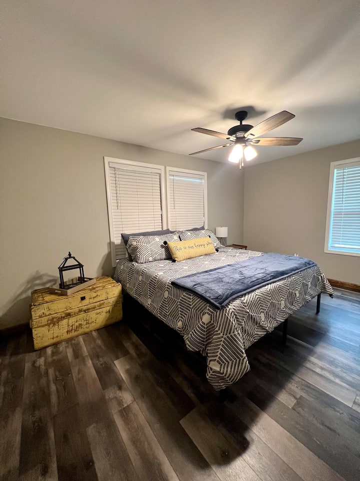 Spálňa s manželskou posteľou 