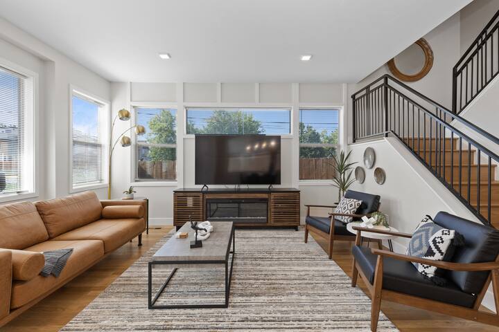 Brand New 5 Bed-5 Bath/Sleeps 10/Denver gallery image 4