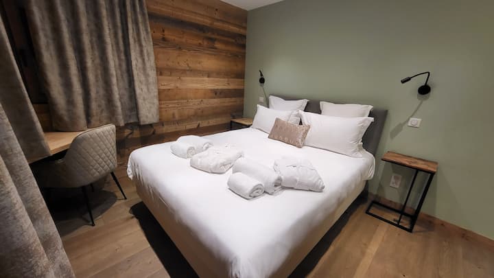 Dormitorio doble con baño 3