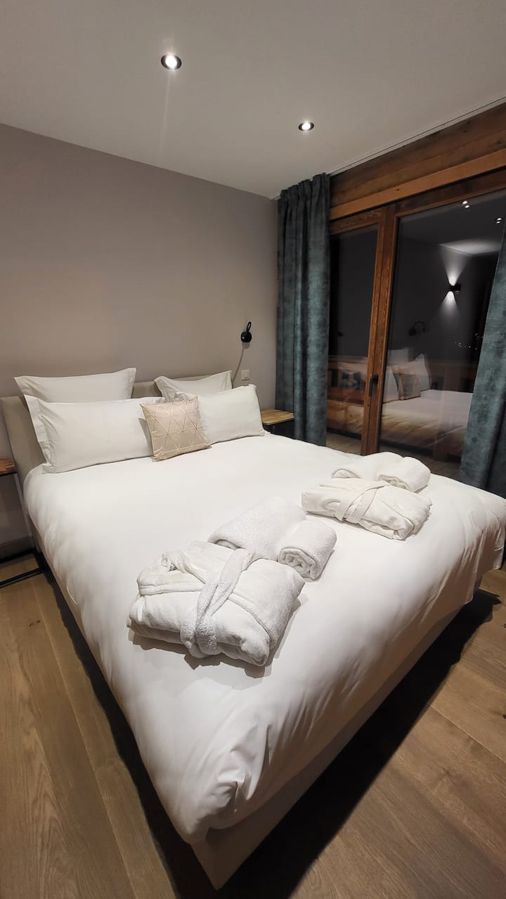 Dormitorio doble con baño privado 2.