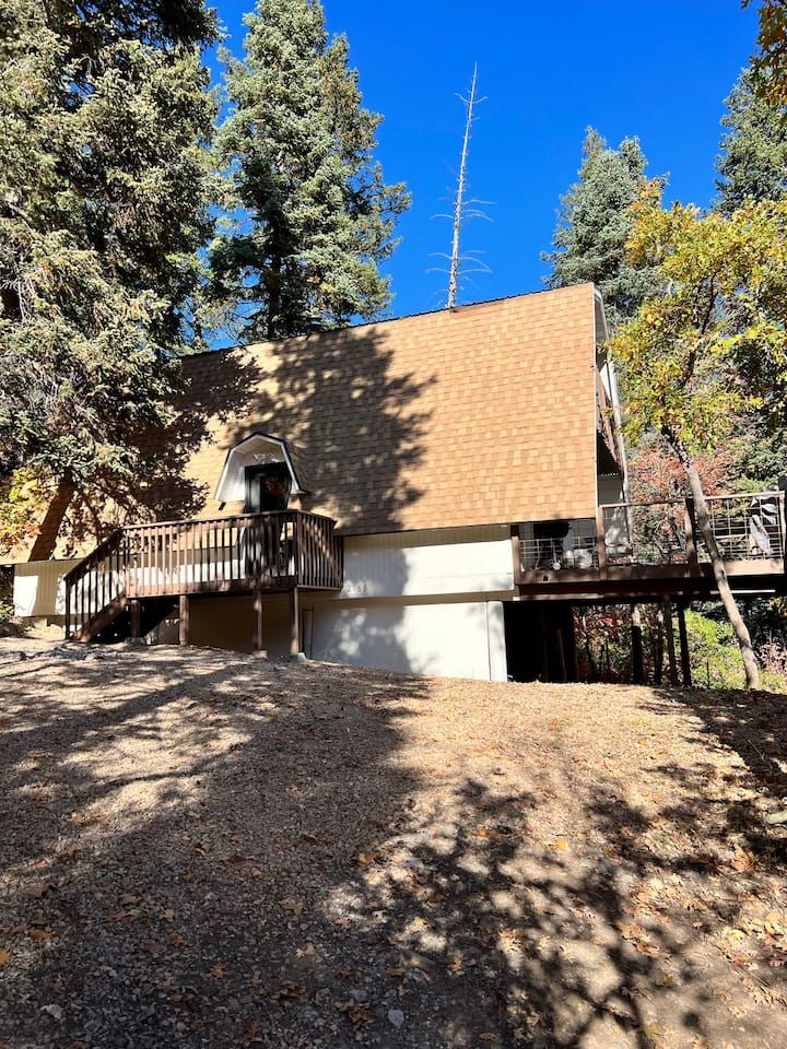 4 Seasons Midway Cabin Cabins for Rent in Midway, Utah, United States