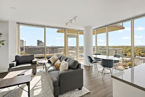 Unique Collection | Luxury | Tysons | Rooftop Pool