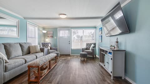 Cozy Cottage in Florida Panhandle