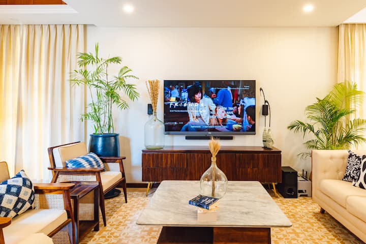 Living room image 4