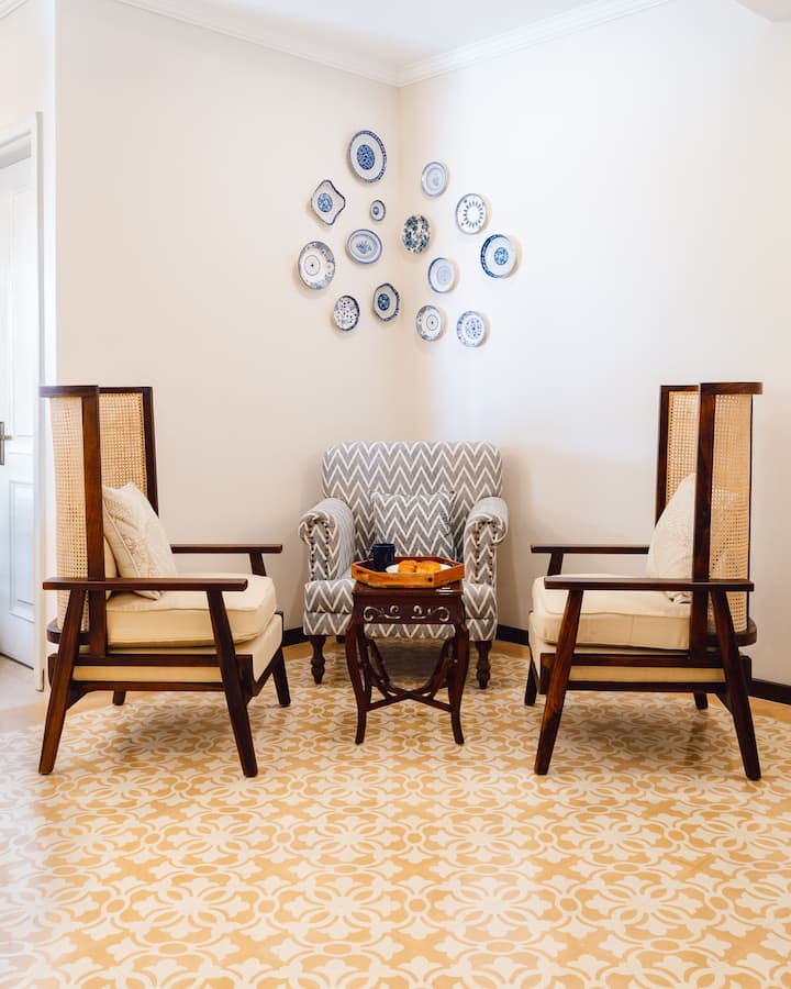 Living room image 5