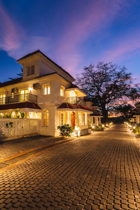 Sabr- 4BHK Lavish Villa Near Calangute by VioStays