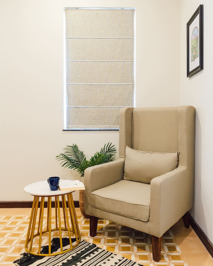 Living room image 6