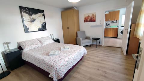 Top Airbnb: Apartment Kika 2 + Parking space in Peščenica žitnjak