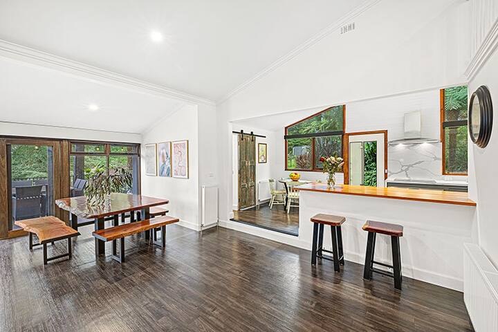 Sherbrooke Forest Retreat – Noonameena Home gallery image 4