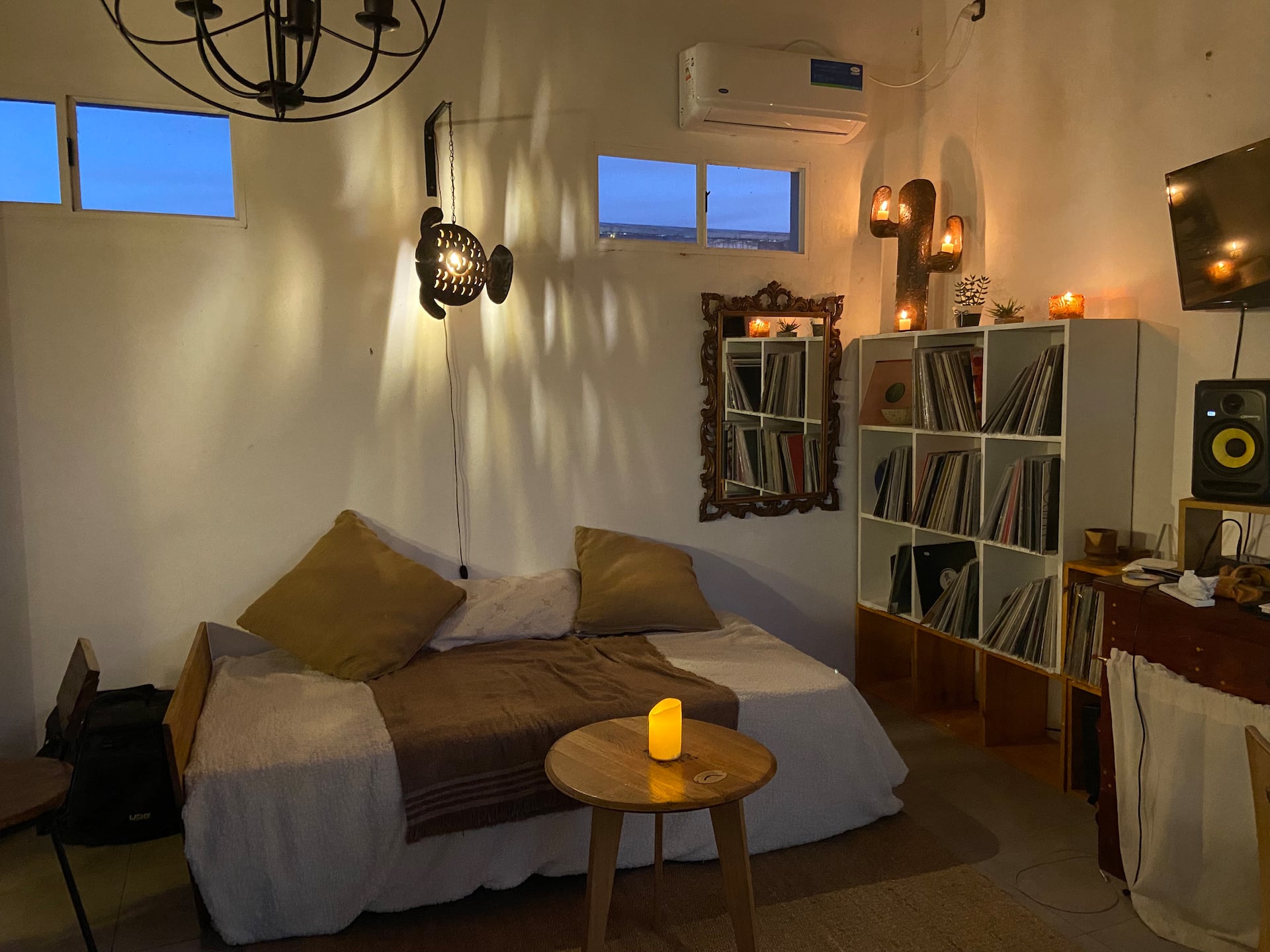 Studio apartment in Martínez with private terrace